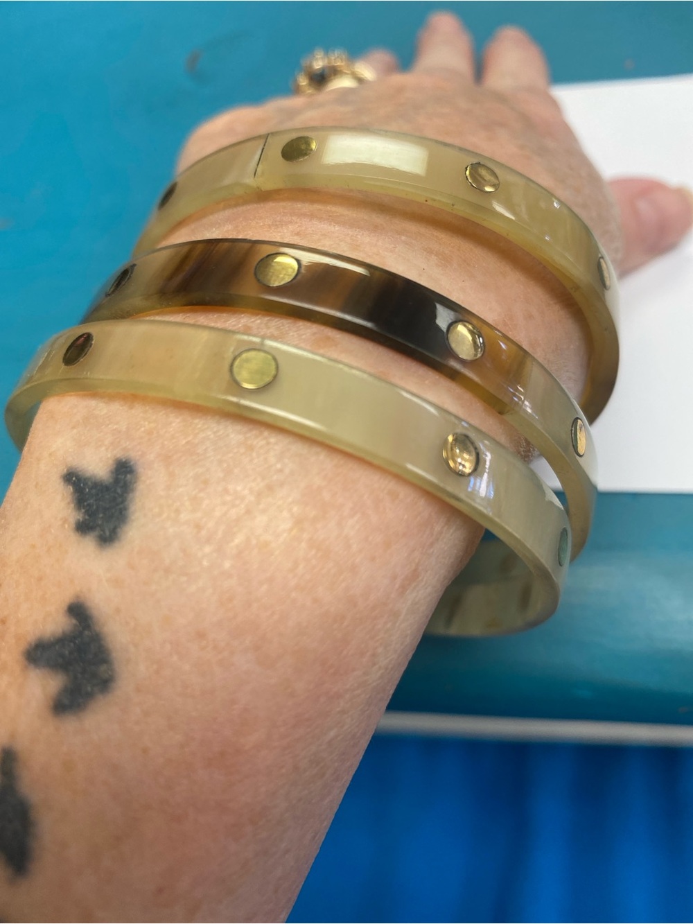 Vintage Neutral Tortoiseshell Resin Bangle Bracelet Set with Gold Studs